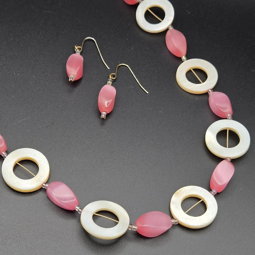 Pink Cat Eye Bead Necklace &‎ Dangle Earrings Set Mother of Pearl Circles